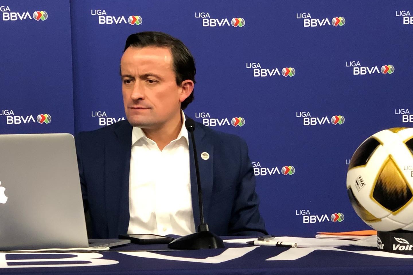 «El principio del fin de las barras» – Mikel Arriola